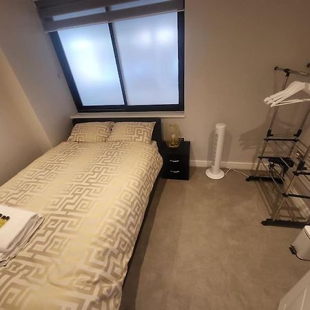 Entire Reigate Apartment Hosted By Pius Exterior foto